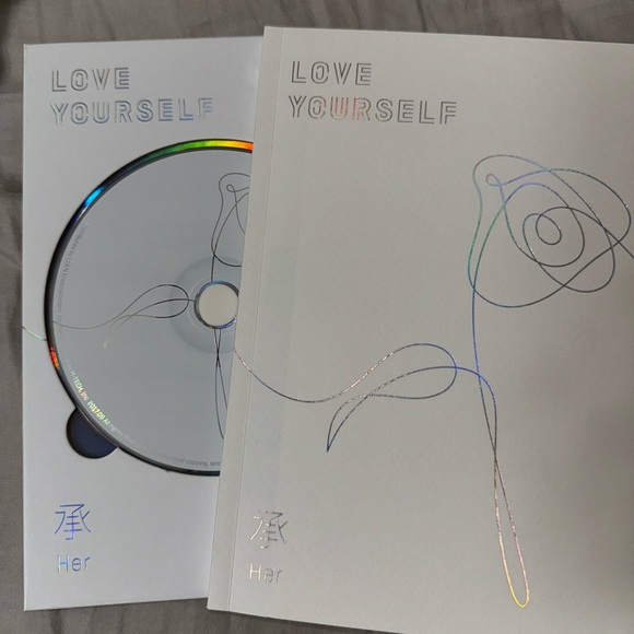 BTS Love Yourself: Her - Picture 2 of 5